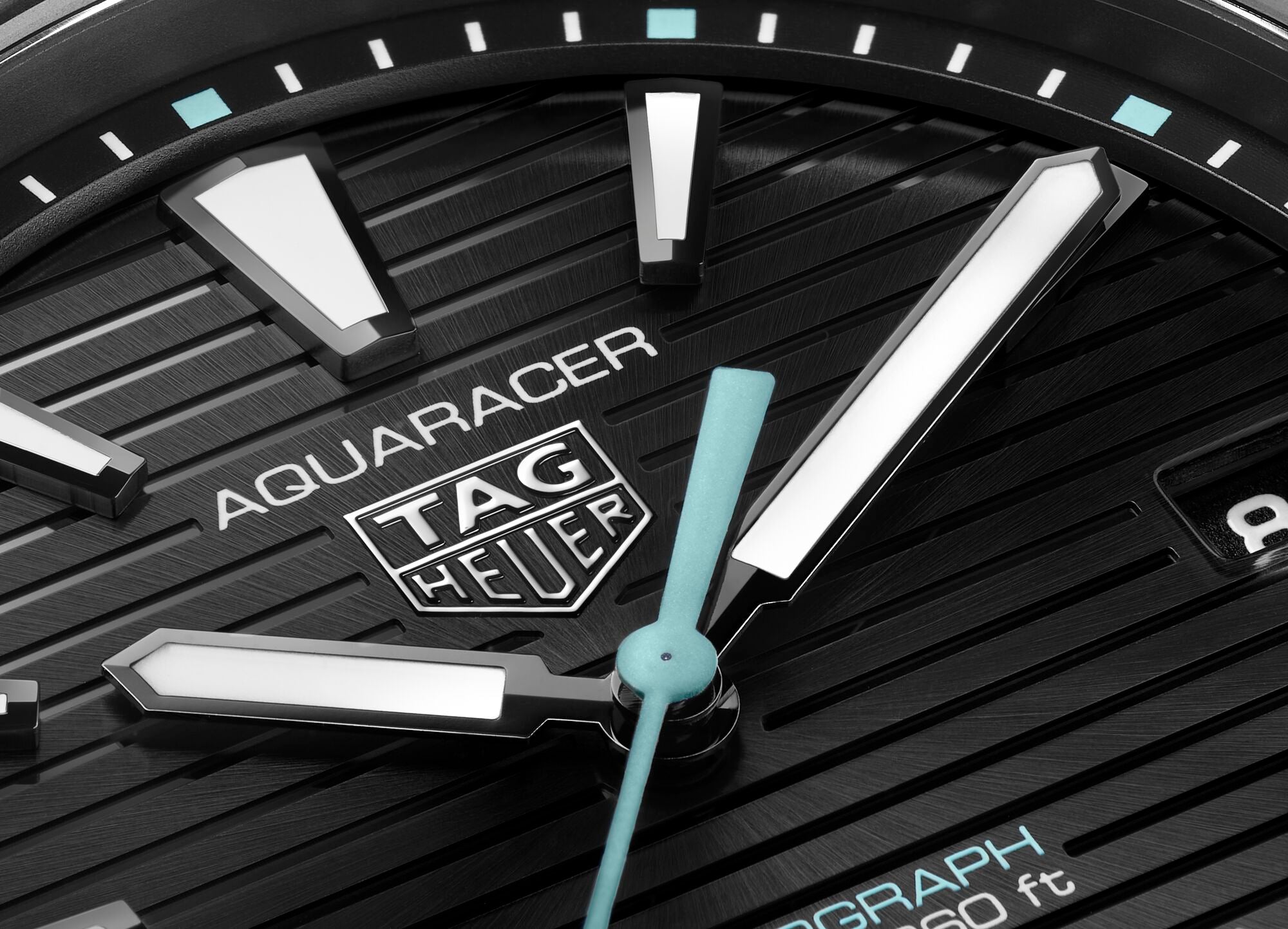 TAG Heuer Aquaracer Professional 200 Solargraph (Black Dial / 40mm / DLC)